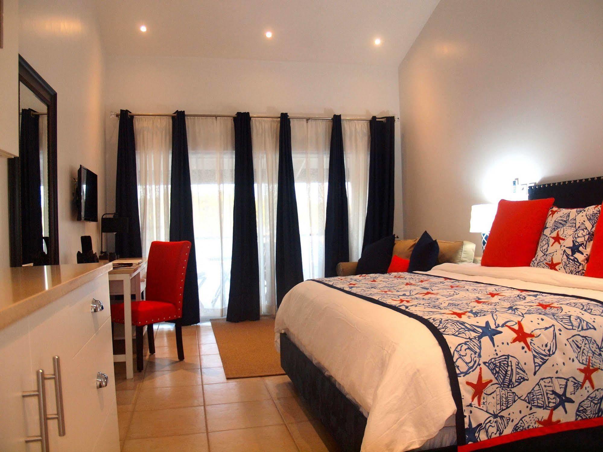 Blue Lagoon Hotel And Marina Ltd Kingstown Esterno foto